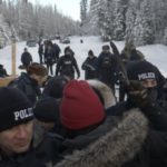 Unist'ot'en Camp raid by Royal Canadian Mounted Police